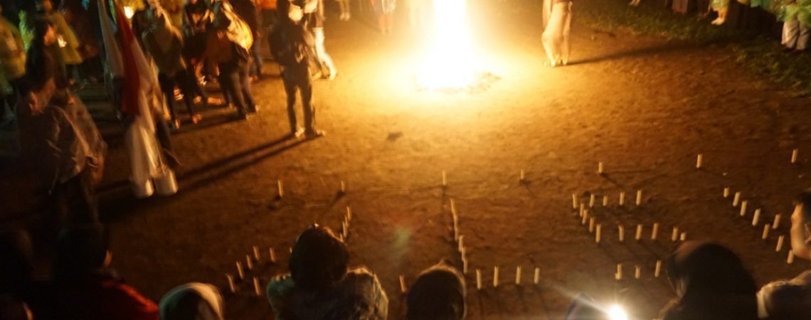 Acara pelantikan anggota HSTP baru 2019, dengan pembacaan ikrar HSTP dan acara api unggun