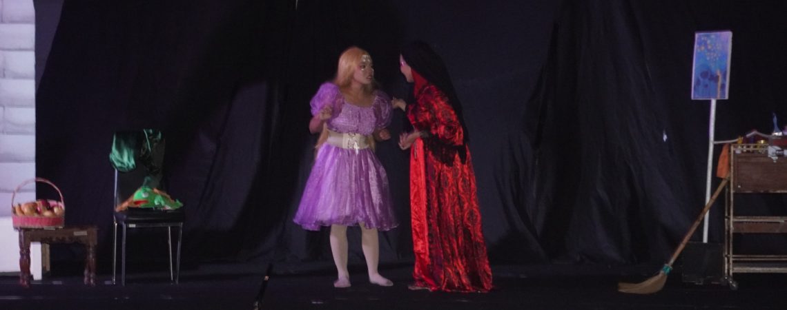 Foto Kegiatan Studi Pentas_page-0001