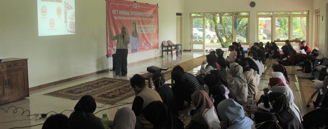Sesi Penyampaian Materi Oleh Saudari Shafira Salwa Salsabil